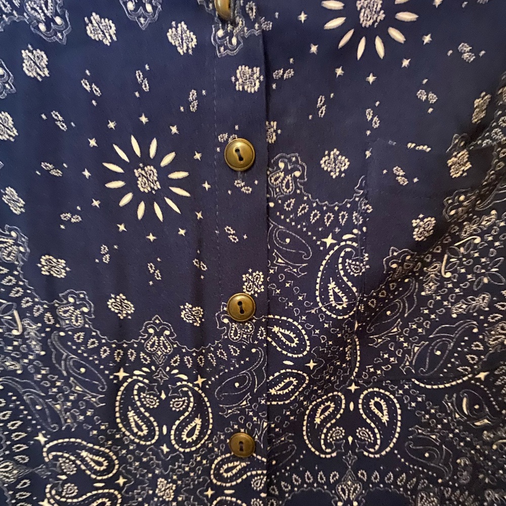 Navy pattern Buttoned Blouse - Picture 4 of 5